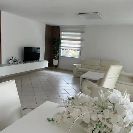 Neubau Schneider 4 Kassel Premium Qualitaet Апартаменты